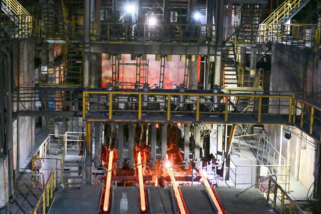 【学思想 强党性 重实践 建新功】以学促干 炼钢厂刷新日产纪录