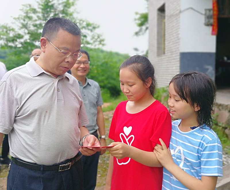 开良方拔穷根 精准扶贫显成效